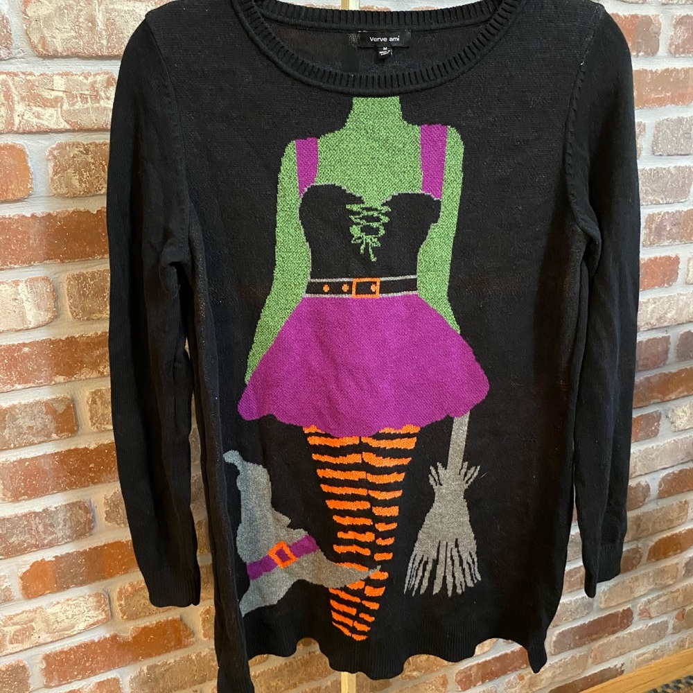 Cute Witch Halloween Sweater Size M